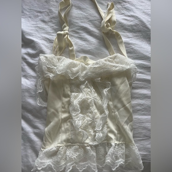 Pretty Little Thing Ruffled Top - Picture 1 of 1